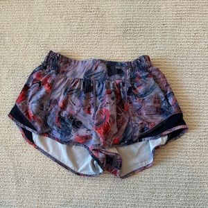 Rare Lululemon Hotty Hot shorts, size 4, 2.5”, low rise